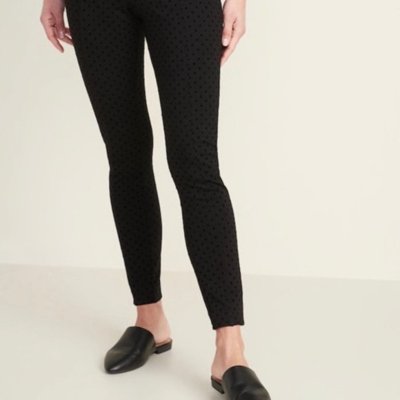 Old Navy Pixie Pants Black Velvet Polka Dots - Picture 1 of 8
